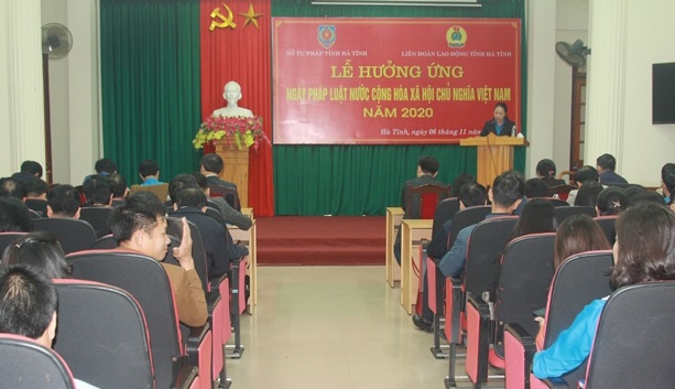 Phát động hưởng ứng ngày Pháp luật Việt NamCông đoàn Hà Tĩnh phát động hưởng ứng ngày Pháp luật Việt Nam