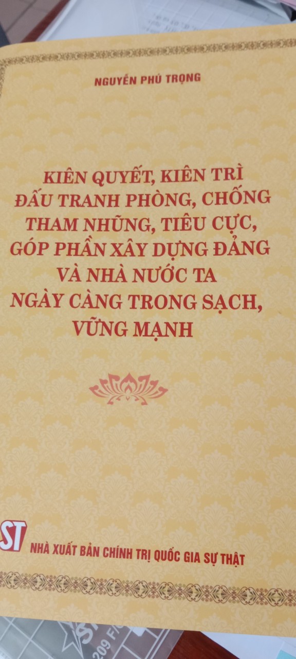 Quán triệt nội dung cuốn sách của Tổng Bí thư Nguyễn Phú Trọng tới cán bộ, đảng viên các cơ quan, doanh nghiệp Hà Tĩnh